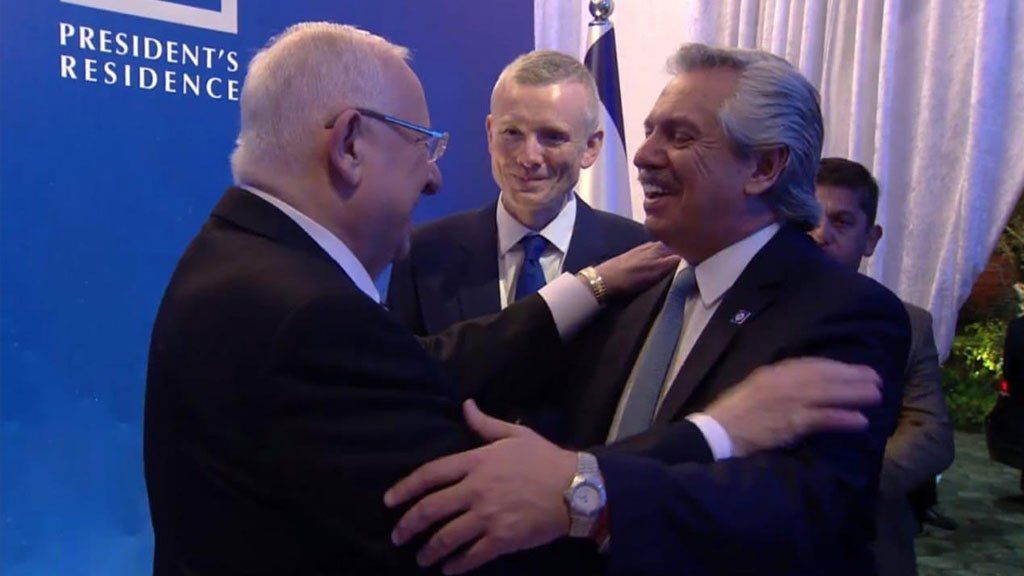 Alberto fue recibido por el presidente de Israel y participa en la cena por el 75º aniversario de Auschwitz