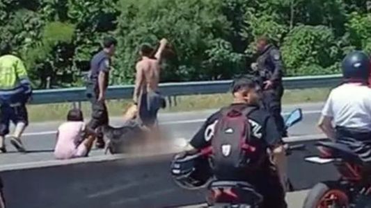 Otro grave accidente en la Autopista Buenos Aires-La Plata: un nene murió atropellado y hay un detenido