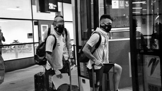 La Selección Argentina llegó a una Lima convulsionada por la crisis institucional, política y social en Perú