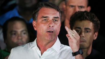 Flávio Bolsonaro. Desde Estados Unidos, el ex candidato presidencial lanzó una carta con muchos puntos conflictivos. (Foto: Reuters)