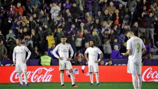 Sorpresa: Real Madrid perdió 1-0 con Levante y le cedió la punta al Barcelona a una semana del Clásico