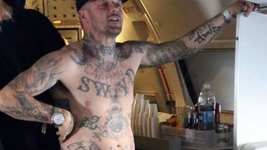 Se volvió loco e hizo pis en un vuelo sobre Iván Drago