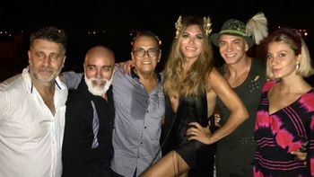 El Flower Party de Florencia de la V en Carlos Paz