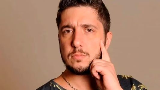 Jey Mammon, enojo e incomodidad con la prensa en su llegada a España: Me siento asediado