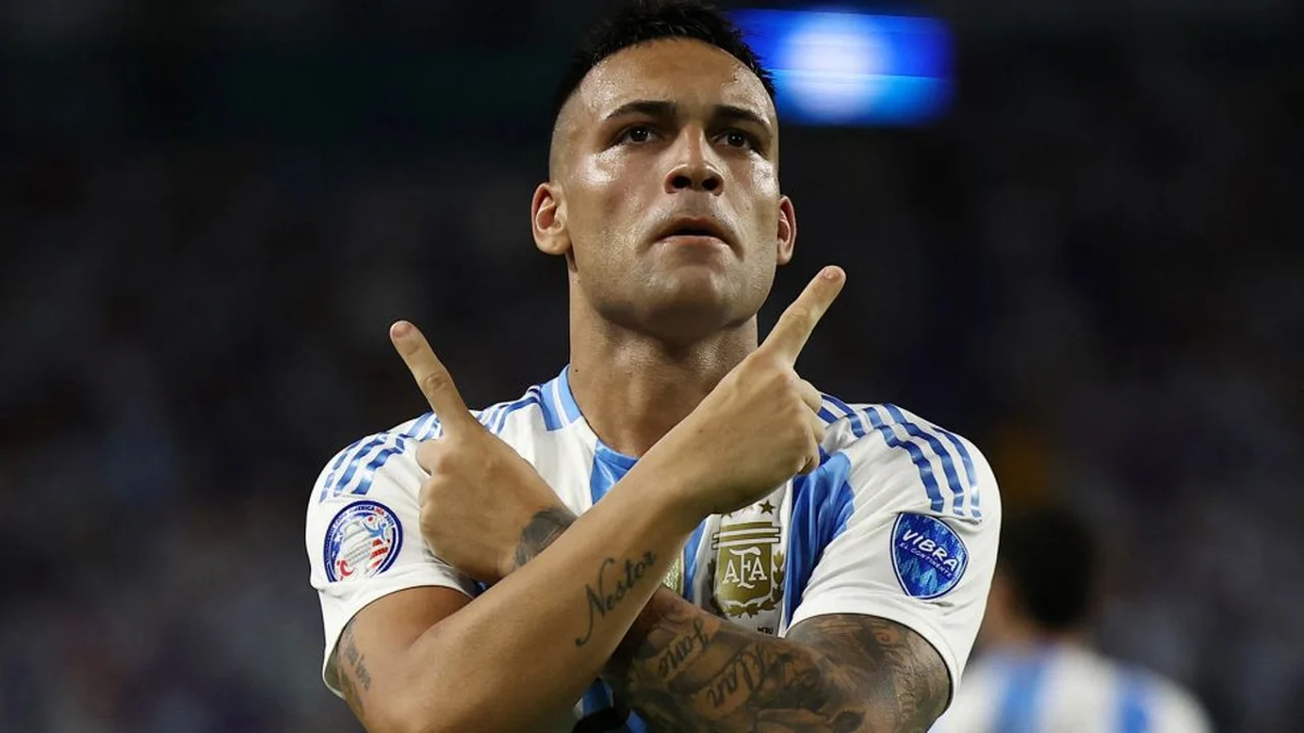 Lautaro Martínez, autor de los dos goles argentinos. (Foto: NA)