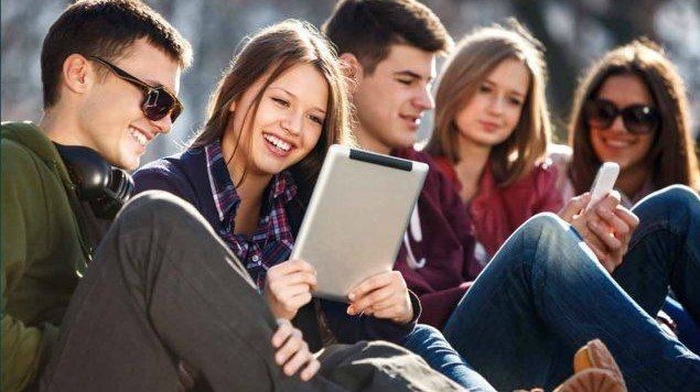 El monto de los sueldos es un tema crucial para las nuevas generaciones. (Foto: Shutterstock)