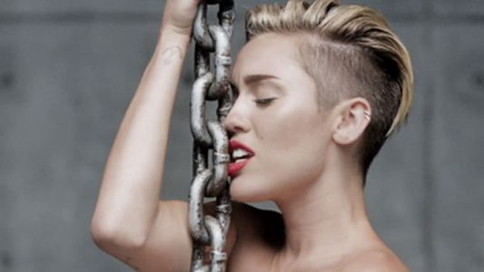 El desnudo de Miley Cyrus bate récords en YouTube