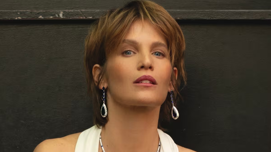 La impactante experiencia sobrenatural de Liz Solari: Vi a Jesucristo sentado en mi mesa