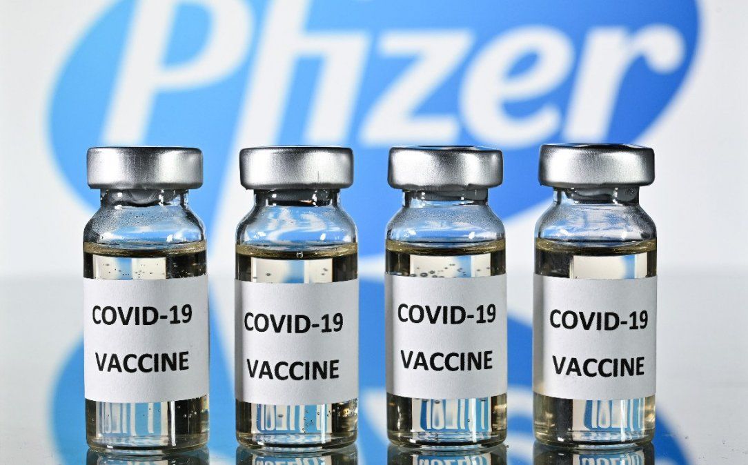 La agencia reguladora de Estados Unidos afirma que la vacuna Pfizer es segura