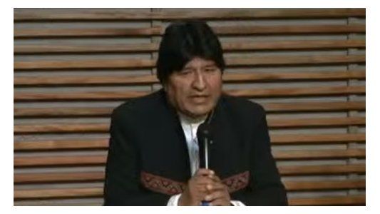 Pueden hacer conmigo lo que quieran, pero no destrocen la democracia, dice Evo tras su proscripción como candidato