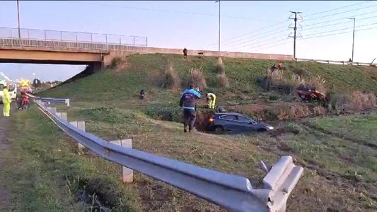 Una persona murió tras un impresionante accidente en la Autopista Buenos Aires-La Plata