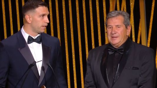 Balón de Oro 2023: Dibu Martínez es el mejor arquero del mundo