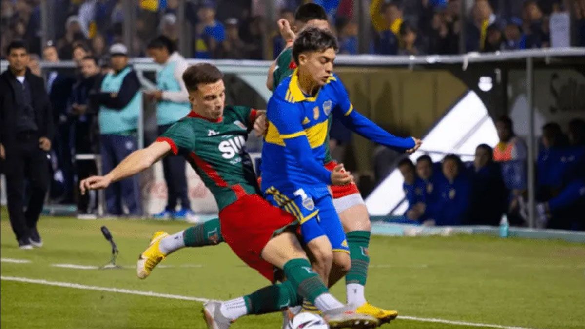 Zeballos sufrió una fuerte patada y tuvo que ser intervendio quirúgicamente.