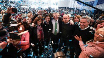Alberto en campaña, con Kicillof e Insaurralde: Los jubilados no van a pagar por sus medicamentos