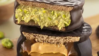 Cómo preparar el exquisito alfajor chocolate Dubái en simples pasos