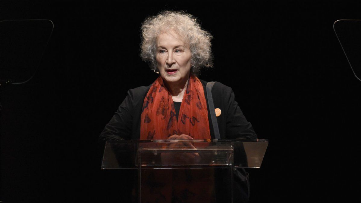 La historia de la carta de Margaret Atwood a Gabriela Michetti: una periodista, un mail y una respuesta inesperada