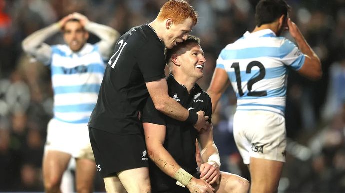 Los All Blacks tomaron revancha y aplastaron a Los Pumas por el Rugby Championship