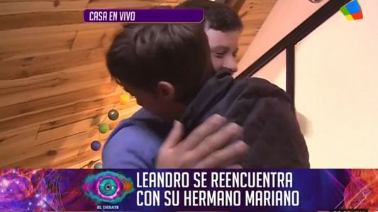 Abrazos y lágrimas: el emotivo reencuentro de Leandro con su hermano
