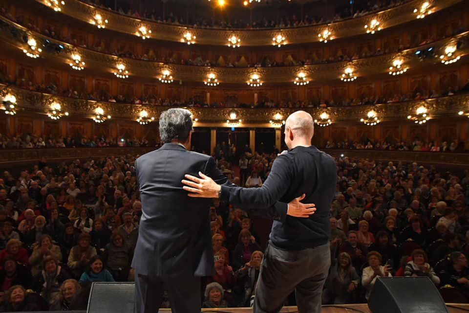 Ciudad: polémica por el uso electoral del Teatro Colón