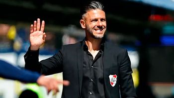 Martín Demichelis volvió a River en medio de la tormenta del equipo de Marcelo Gallardo