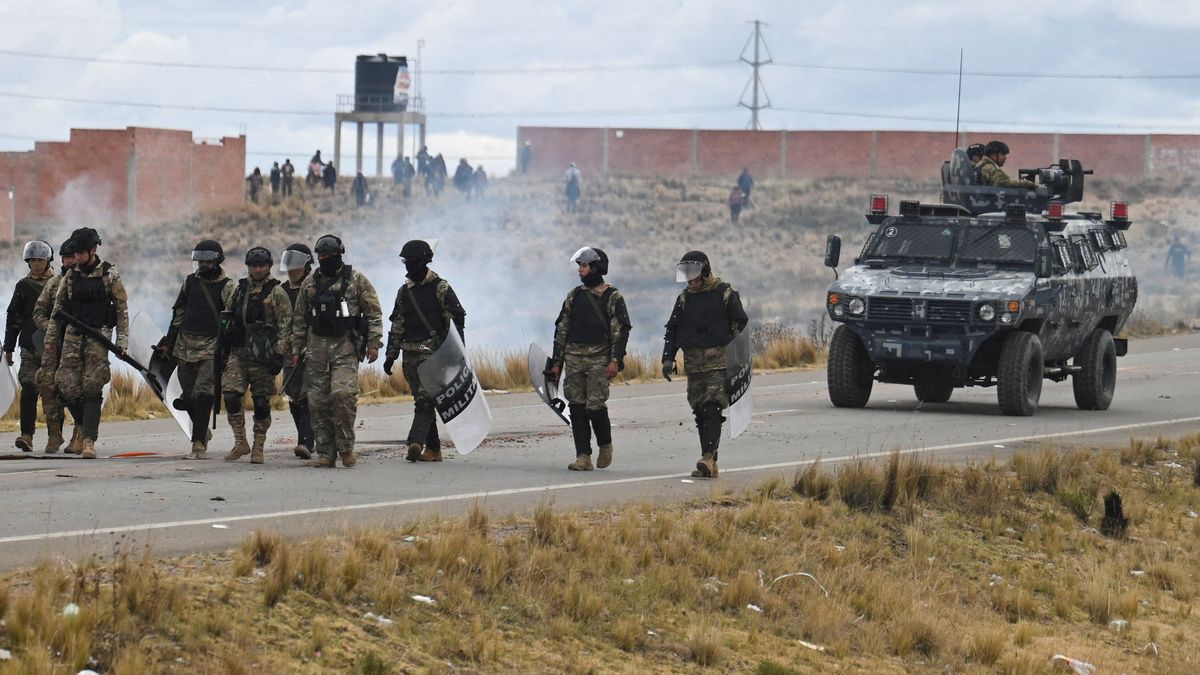 Las protestas incluyeron reclamos por la renuncia del presidente. (Foto: Reuters).