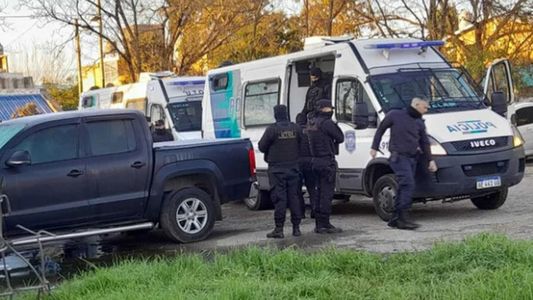 Feroz motín en una comisaría: una batalla en los calabozos y dos mujeres policías rehenes