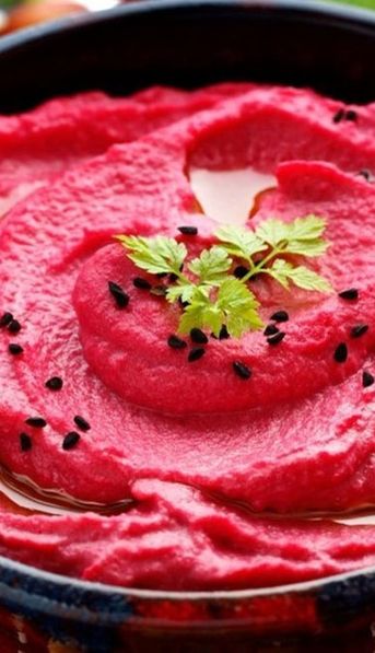 El hummus de garbanzos y remolacha cambiará tu forma de comer legumbres