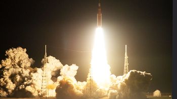 La NASA lanzó finalmente la misión Artemis, el primer paso para que el hombre regrese a la Luna (Foto: NASA)