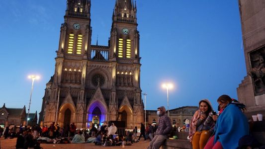 Apuesten a la familia, el mensaje del cardenal Poli en la misa de la peregrinación a Luján