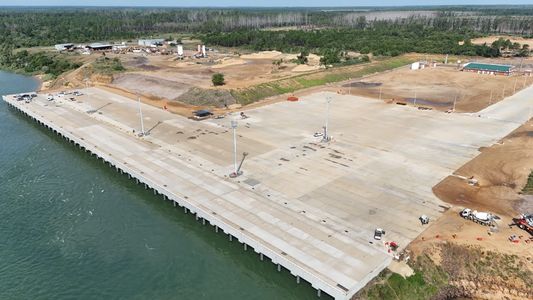 Inauguran el puerto más grande del norte argentino y prometen que permitirá transportar 4000 contenedores diarios