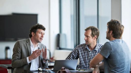 El programa que entrega soluciones conjuntas a las PYMES