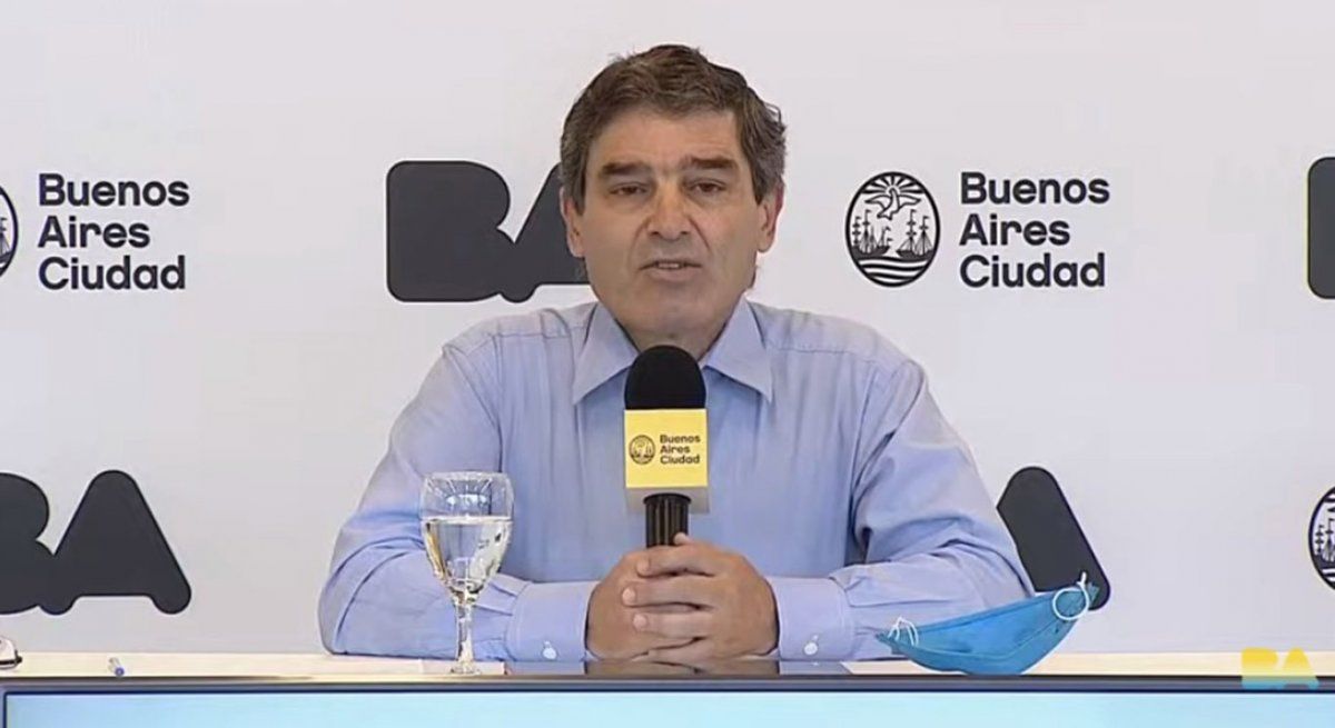 Quirós, ante el inminente pedido de Pfizer para fabricar la vacuna: Necesitamos que los fabricantes presenten la información técnica