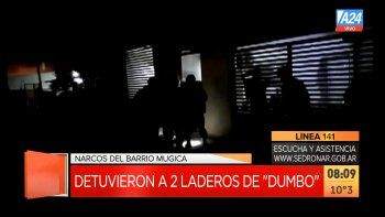 Así fue el operativo para detener a dos cómplices de Dumbo, líder narcoperuano del barrio Padre Mugica en Villa Lugano. (Captura de Tv) Así fue el operativo para detener a dos cómplices de Dumbo, líder narcoperuano del barrio Padre Mugica en Villa Lugano. (Captura de Tv)