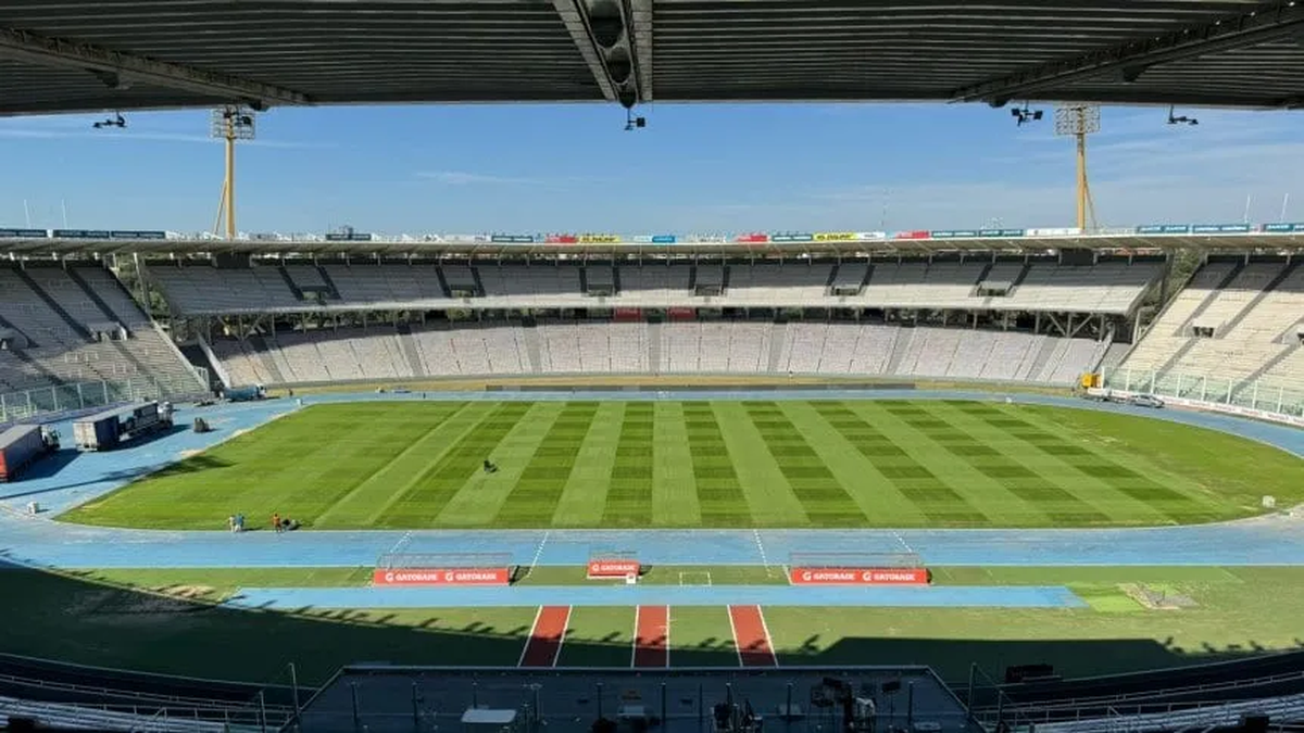 El partido se juega en el Mario Alberto Kempes, en C&oacute;rdoba, a partir de las 15:30. (Foto: TyC)