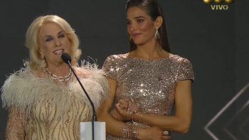 Mirtha Legrand fue reconocida por sus 50 años de Almorzando