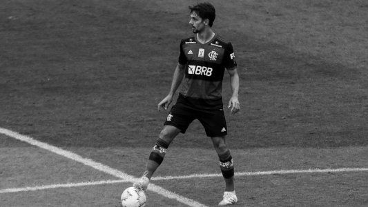 Siguen los problemas en Flamengo: dos defensores titulares contra Barcelona dieron positivo de coronavirus