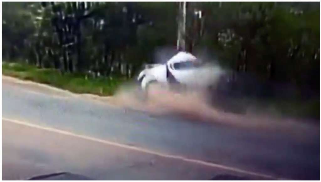Video: un auto que choca y se parte en dos en Brasil provoca la muerte de una chica de 24 años