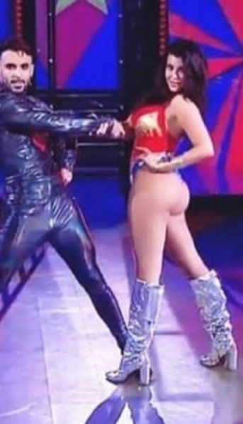 Jimena Barón fusiló a Charlotte Caniggia en su debut en ShowMatch