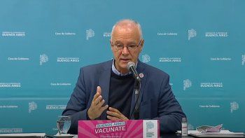 Si no bajamos los casos, el sistema no aguanta, sostuvo Daniel Gollan en el reporte sanitario de la Provincia de Buenos Aires (Foto: captura de TV). Si no bajamos los casos, el sistema no aguanta, sostuvo Daniel Gollan en el reporte sanitario de la Provincia de Buenos Aires (Foto: captura de TV).