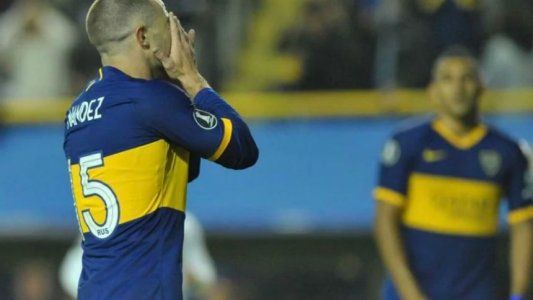 El increíble gol que se perdieron entre Wanchope y Nández en el comienzo del partido