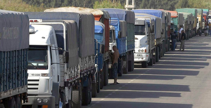 Reclamos sectoriales ante el paro de transportistas