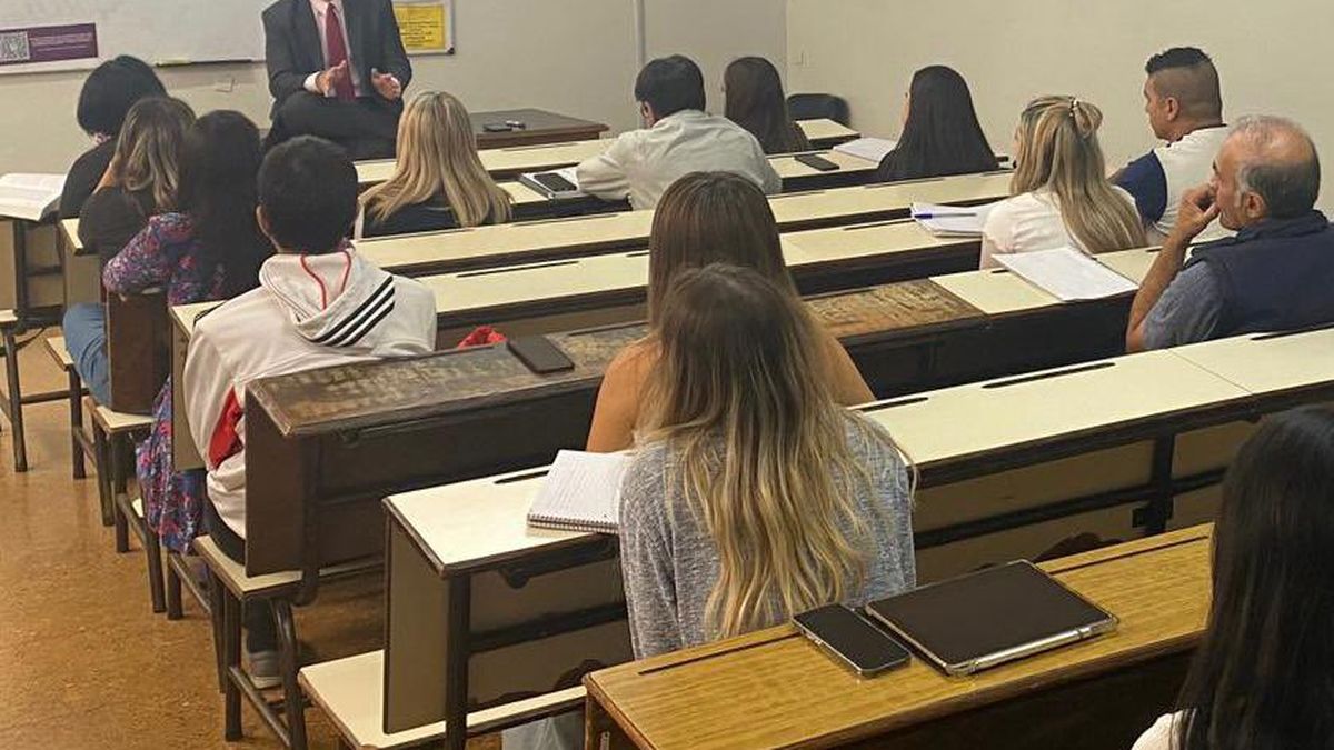 Alberto Fernández volvió a dar clases en la UBA y habló sobre la universidad pública. (Twitter)