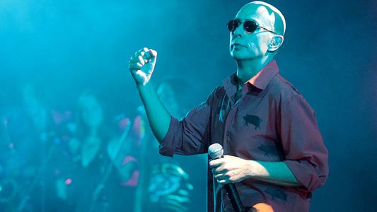 El nuevo baterista del Indio filtró por descuido gran parte de la lista de temas que tocarán en Olavarria