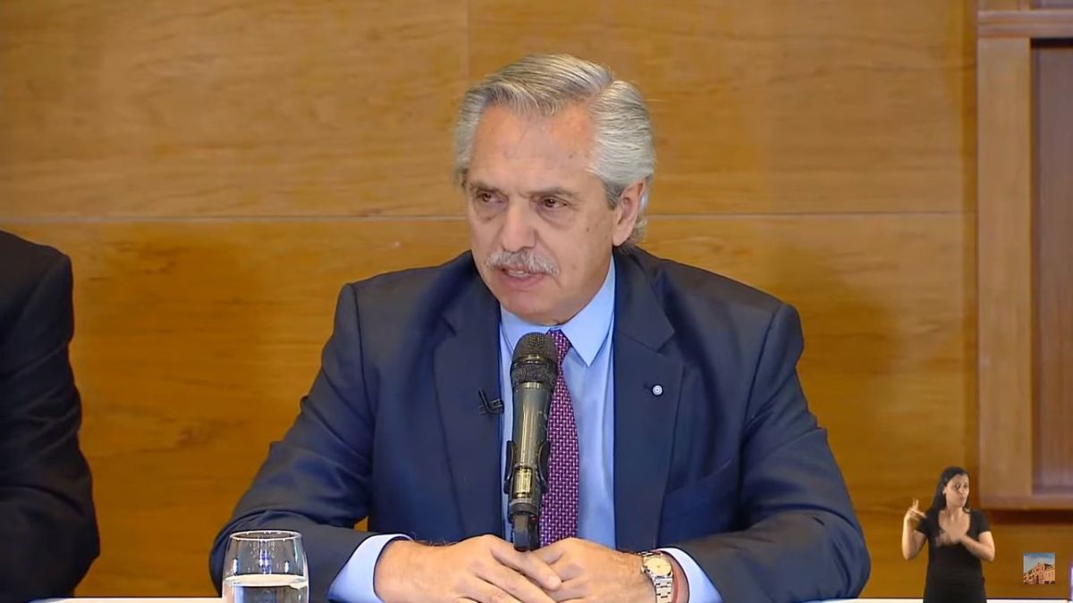 Alberto Fernández volvió a cuestionar a los negacionistas de la dictadura