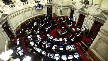 El senador acusado de haber sido detenido alcoholizado dice que el video es de hace un año