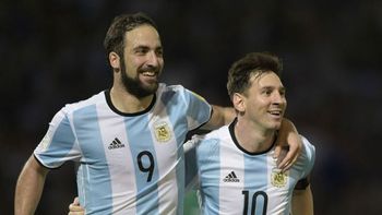 Gonzalo Higuaín y Lionel Messi Gonzalo Higuaín y Lionel Messi