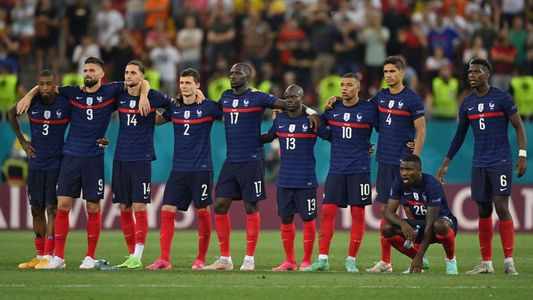 Escándalo en Francia: dos futbolistas se agarraron a piñas en el vestuario tras la eliminación ante Suiza