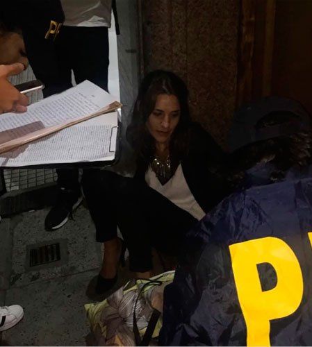 Así detenían a la mujer acusada de hacerse pasar por la jefa de prensa de Juliana Awada