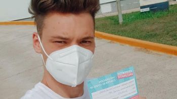 Gonzalo Vázquez de Intrusos recibió la segunda dosis pero no está para nada feliz