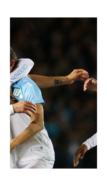 Superliga: Racing golpeó a Vélez al principio y al final y le ganó 2 a 0 con fundamentos
